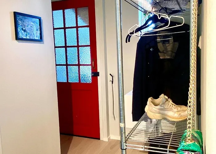 2 Bedroom Sleeps 4 Lägenhet